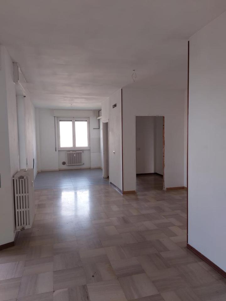 appartamento in vendita a Milano in zona Corvetto