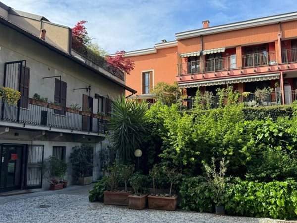 appartamento in vendita a Milano in zona Piazzale Lodi