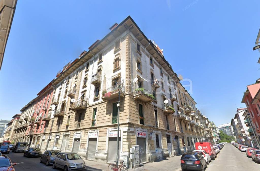 appartamento in vendita a Milano in zona Loreto