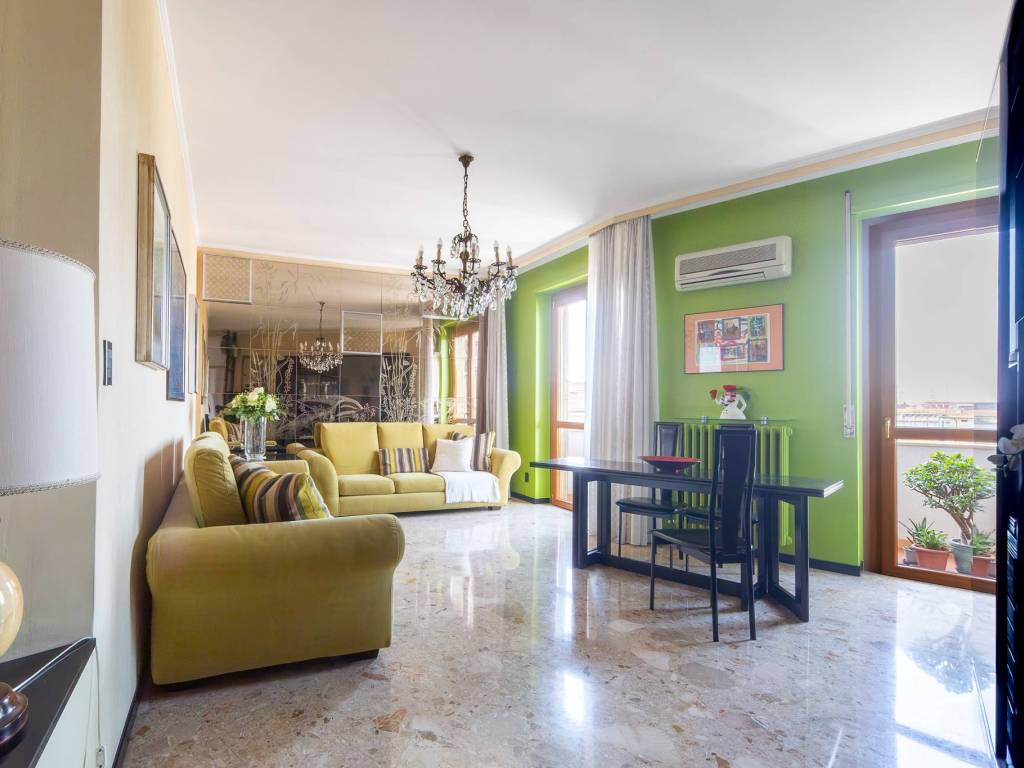 appartamento in vendita a Milano in zona Turro