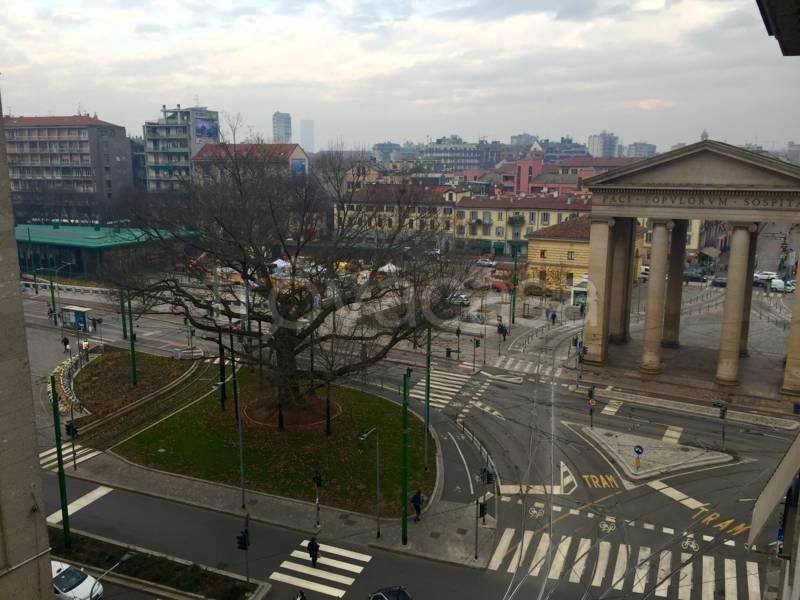 appartamento in vendita a Milano in zona Porta Ticinese