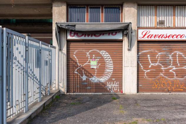 bivano in vendita a Milano in zona Corvetto