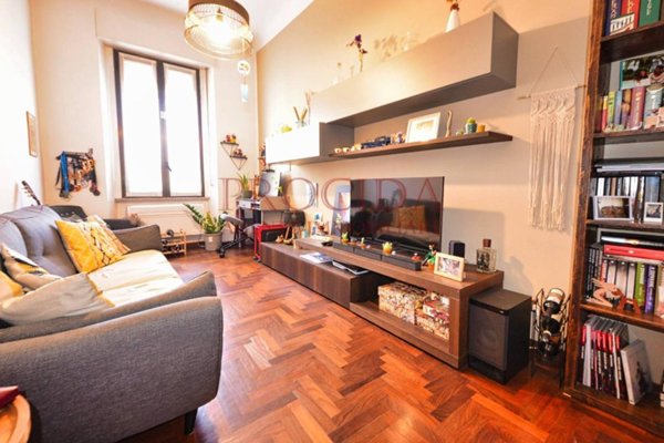 appartamento in vendita a Milano in zona Casoretto