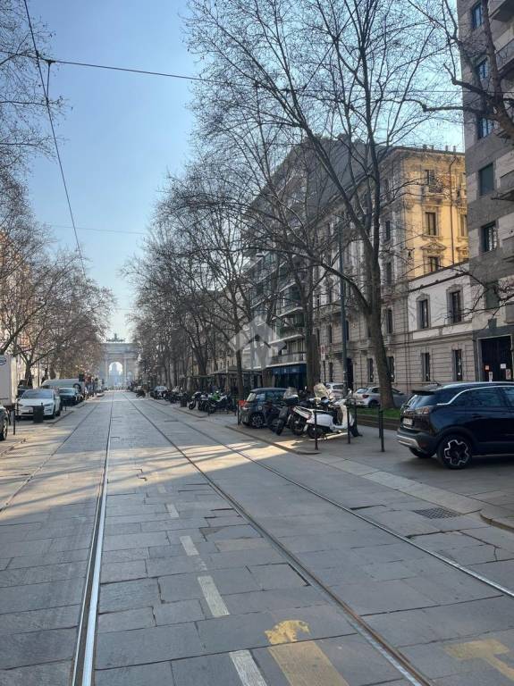 appartamento in vendita a Milano in zona Sempione