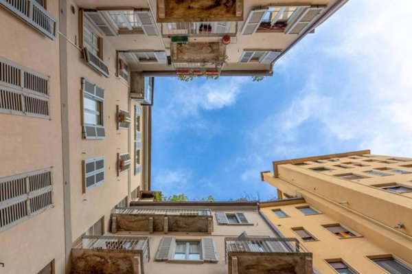 appartamento in vendita a Milano in zona Sant'Ambrogio