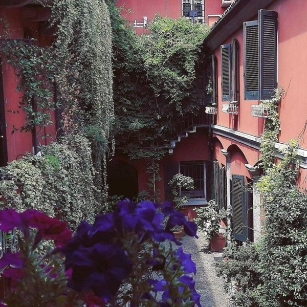 appartamento in vendita a Milano in zona Porta Ticinese