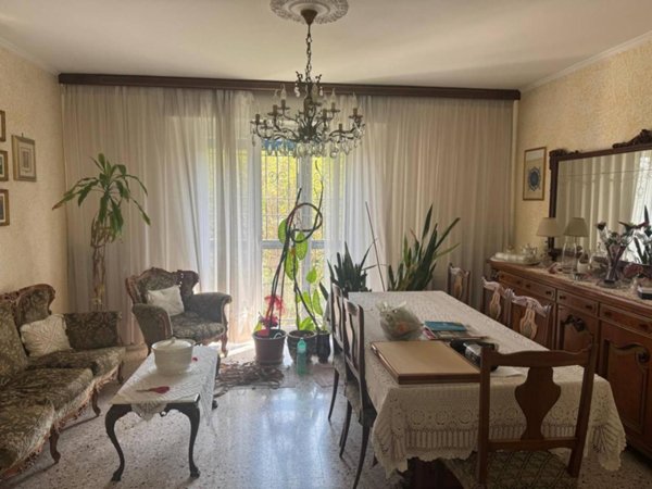 appartamento in vendita a Milano in zona Restocco Maroni