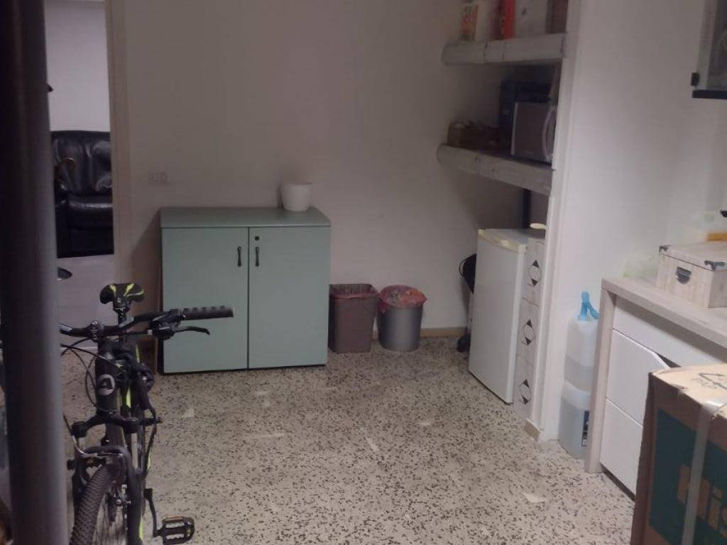 ufficio in vendita a Milano in zona San Cristoforo