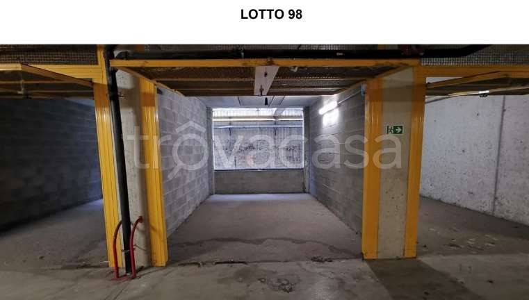 appartamento in vendita a Milano in zona Dergano