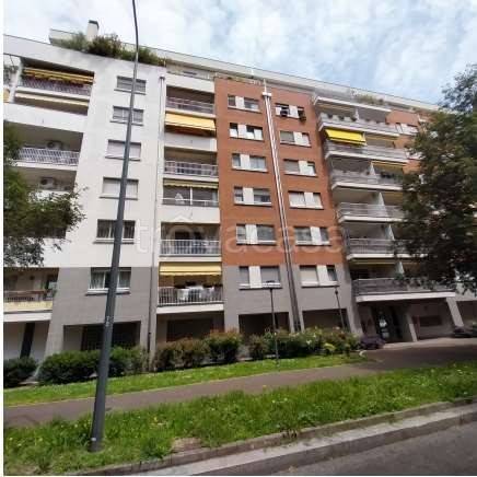 appartamento in vendita a Milano in zona Quarto Oggiaro
