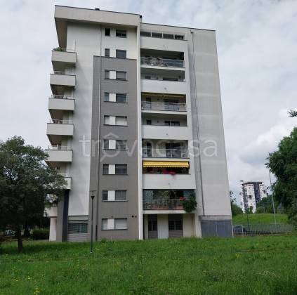 appartamento in vendita a Milano in zona Quarto Oggiaro