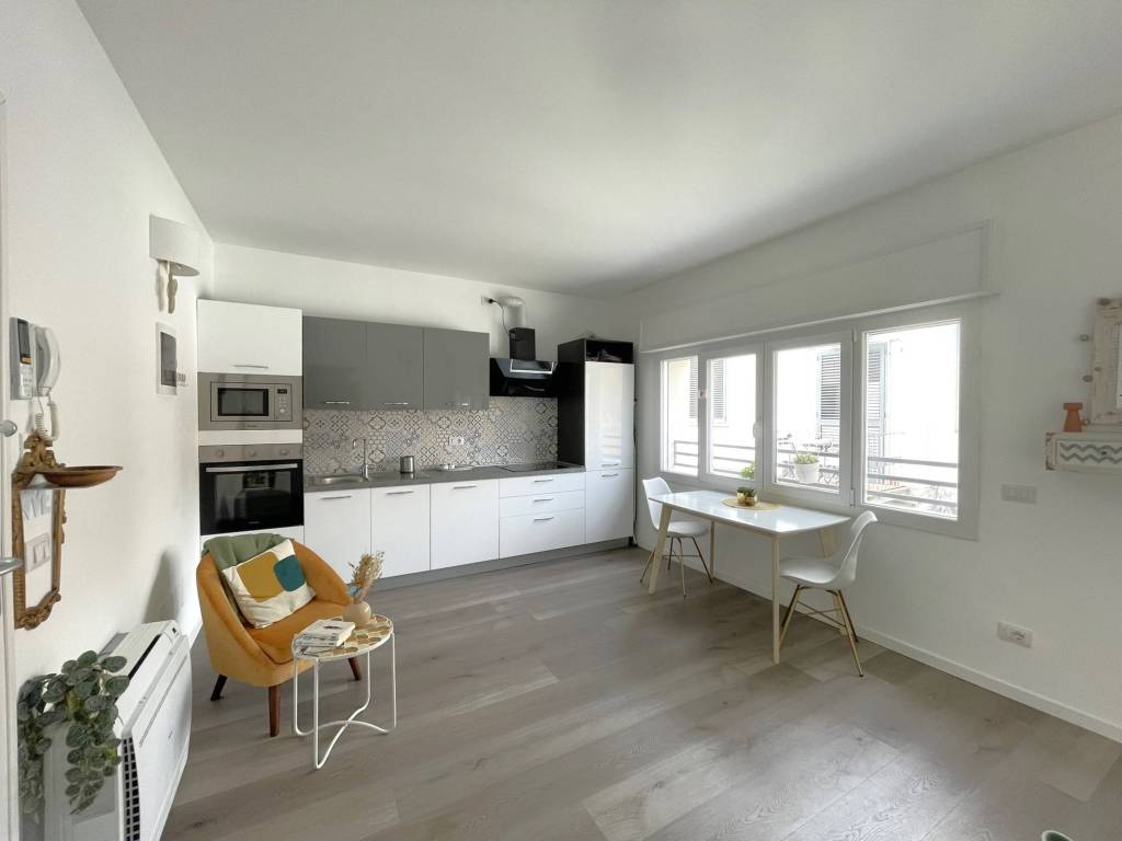 appartamento in vendita a Milano in zona Barona