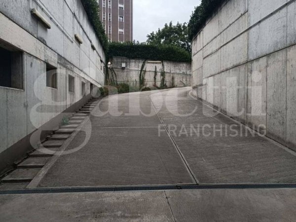 casale in vendita a Milano in zona Musocco