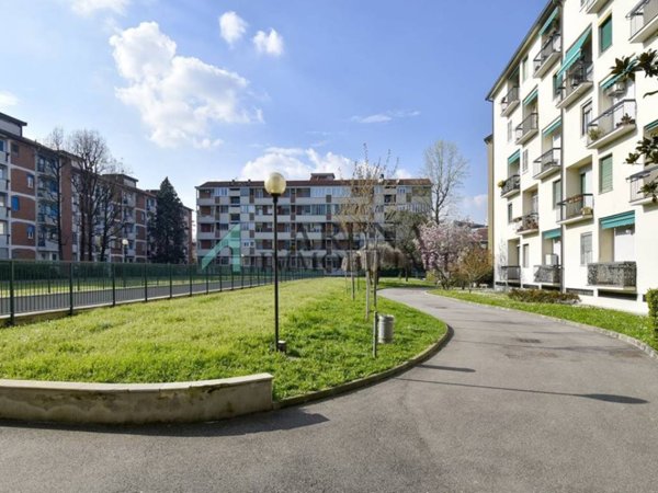 appartamento in vendita a Milano in zona Forlanini