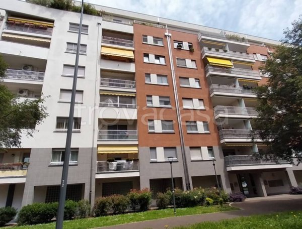 appartamento in vendita a Milano in zona Quarto Oggiaro