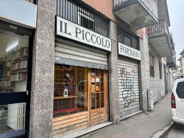 locale commerciale in vendita a Milano in zona Bruzzano