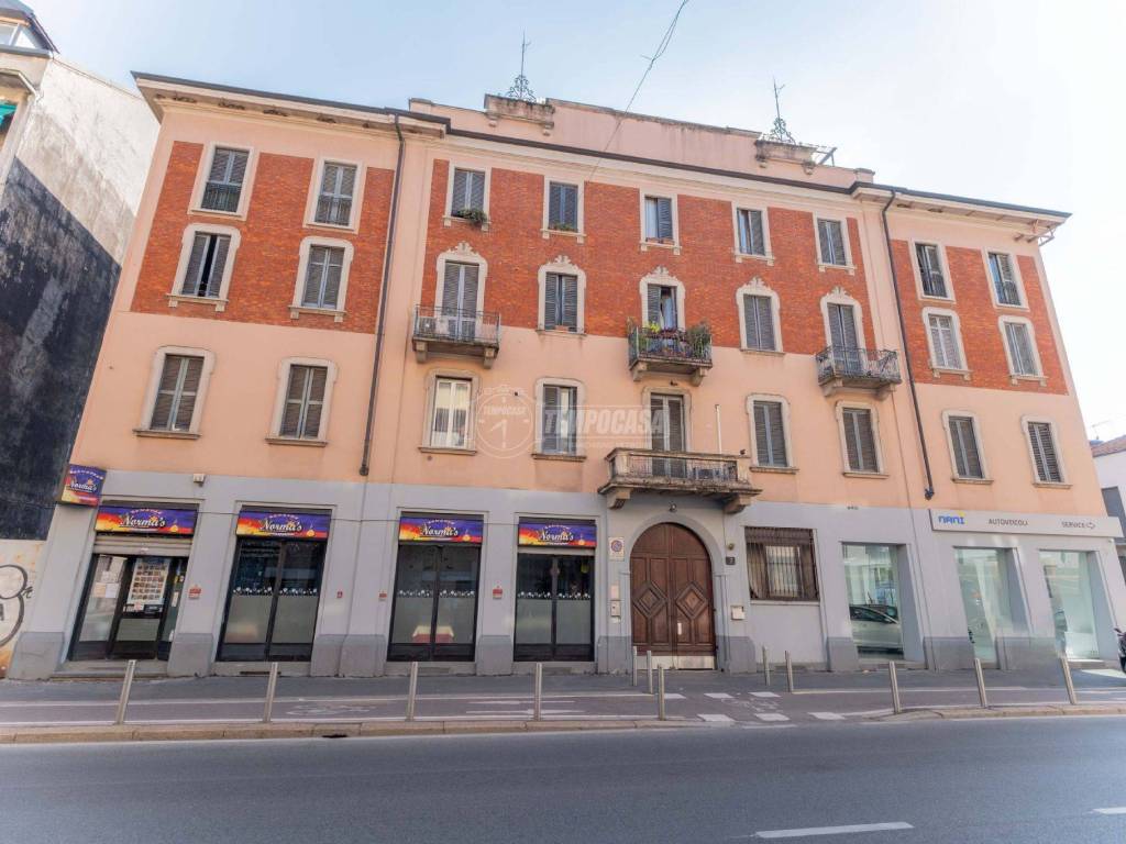 appartamento in vendita a Milano in zona Dergano
