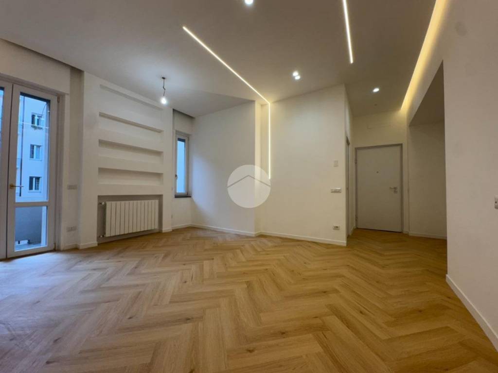 appartamento in vendita a Milano in zona XXII Marzo
