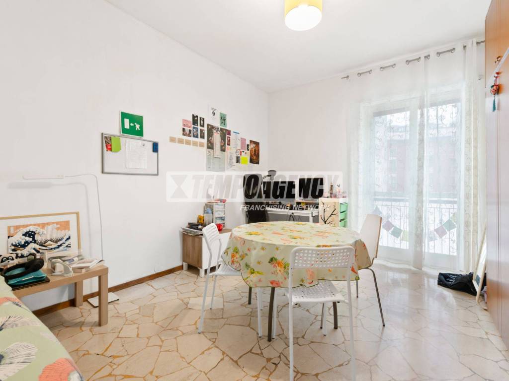 appartamento in vendita a Milano in zona Città Studi