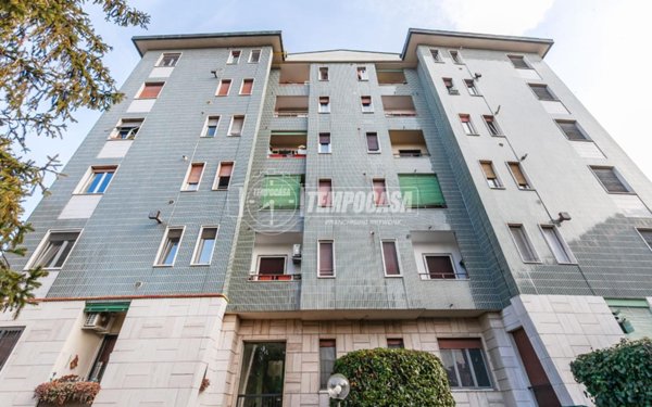 appartamento in vendita a Milano in zona Dergano