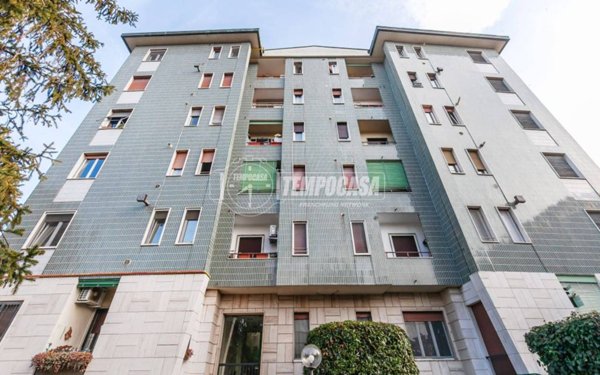 appartamento in vendita a Milano in zona Dergano