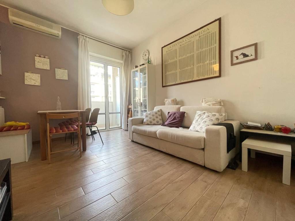 appartamento in vendita a Milano in zona Isola