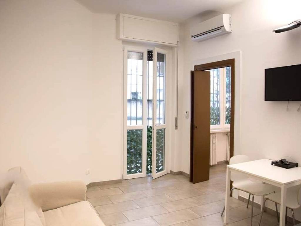 appartamento in vendita a Milano in zona Solari