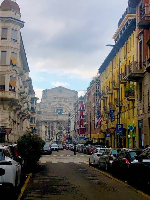 appartamento in vendita a Milano in zona Centro Direzionale