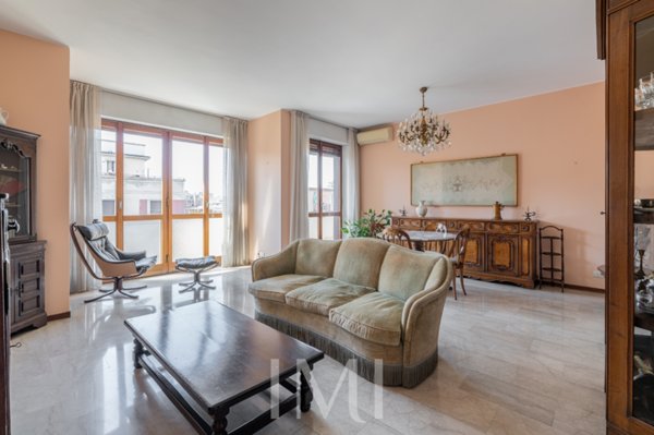 appartamento in vendita a Milano in zona Stadera