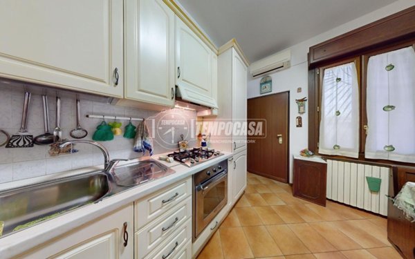 appartamento in vendita a Milano in zona Cagnola