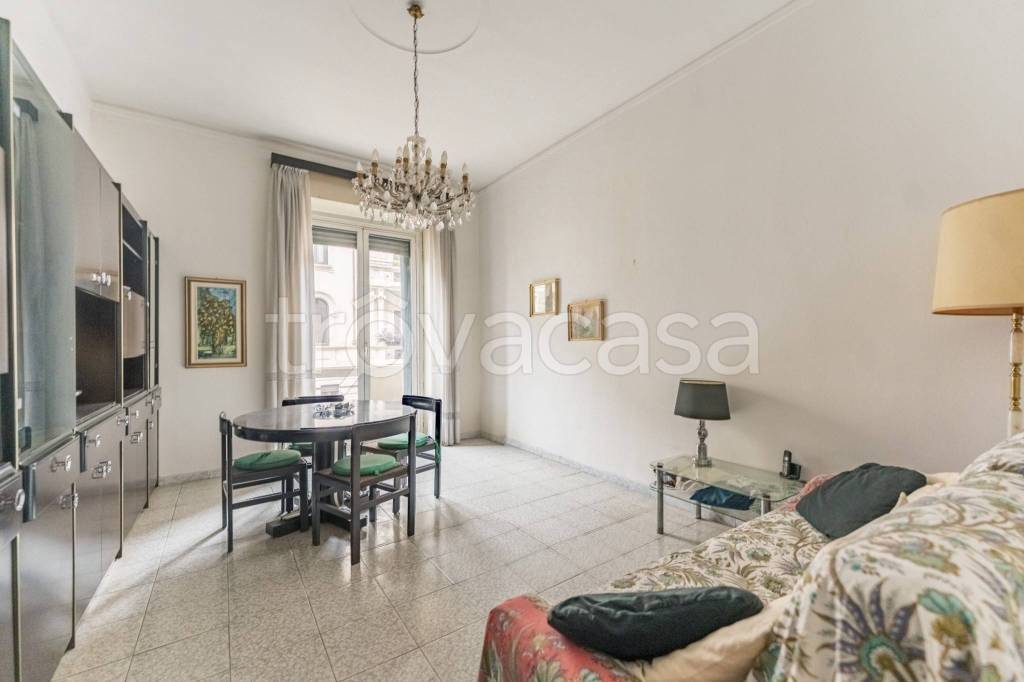 appartamento in vendita a Milano in zona Porta Garibaldi