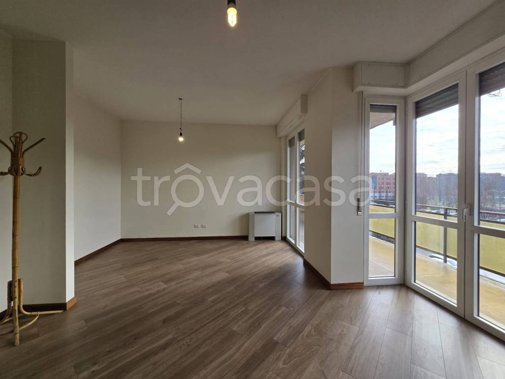 appartamento in vendita a Milano in zona Forlanini