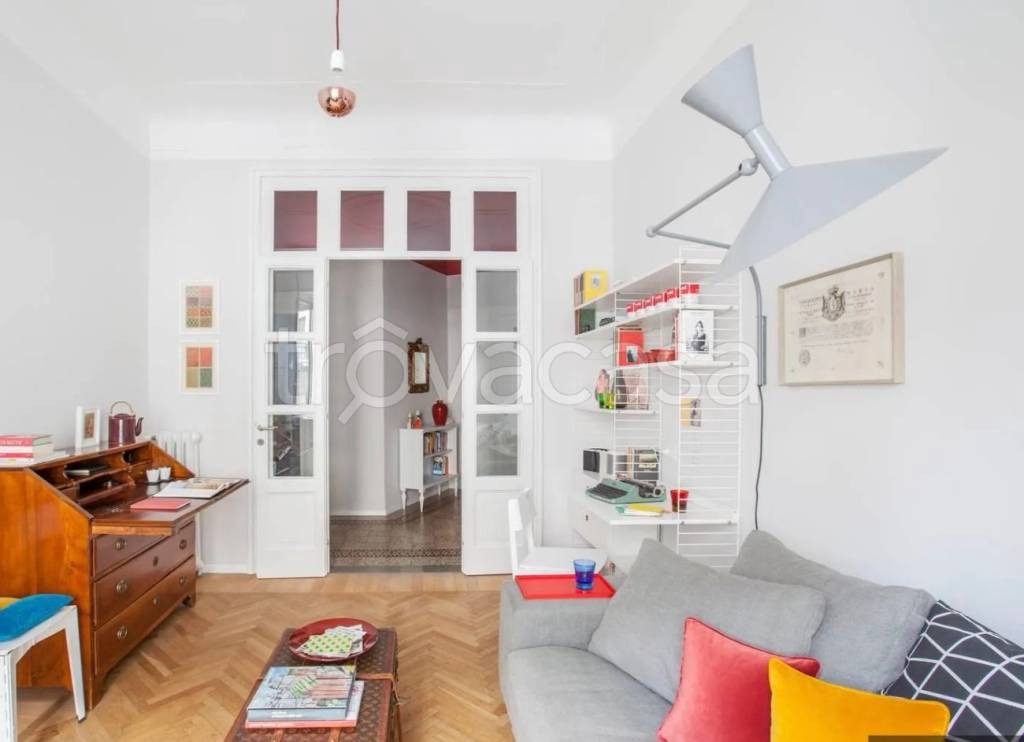 casa indipendente in vendita a Milano in zona Città Studi