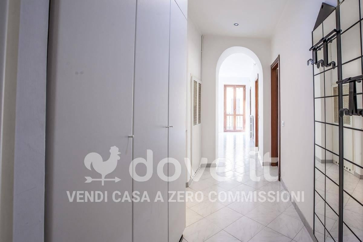 appartamento in vendita a Milano in zona Porta Garibaldi