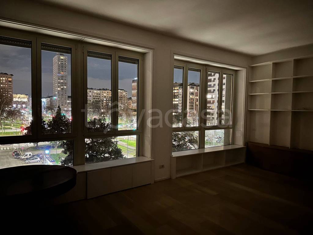 appartamento in vendita a Milano in zona Porta Nuova