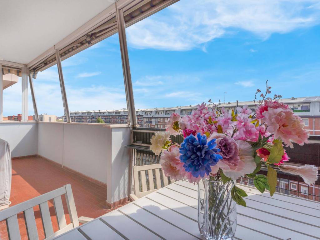 appartamento in vendita a Milano in zona Barona