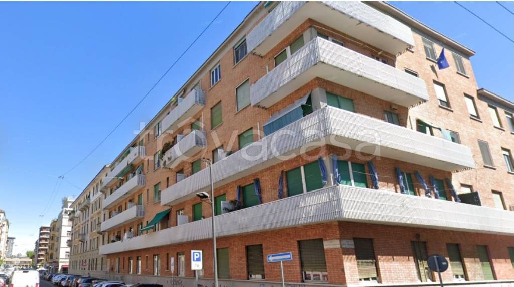 appartamento in vendita a Milano in zona Città Studi