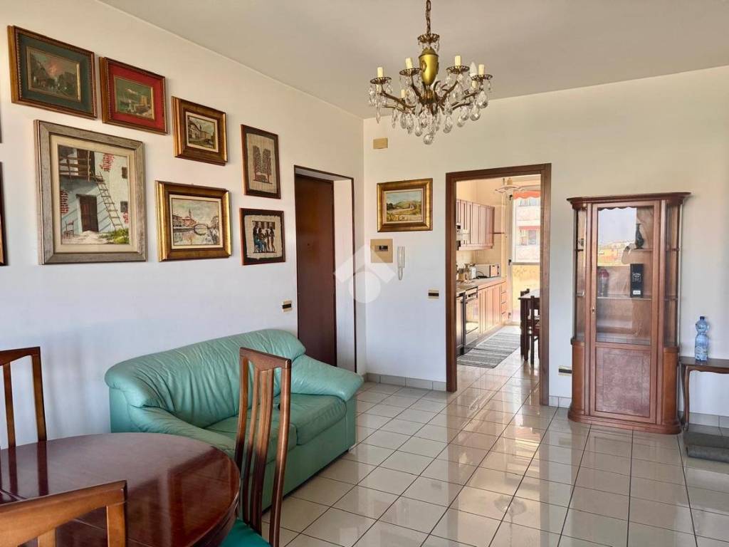 appartamento in vendita a Milano in zona Ronchetto sul Naviglio