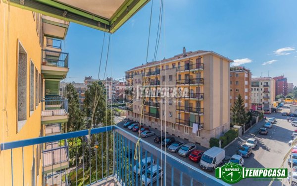 appartamento in vendita a Milano in zona Baggio