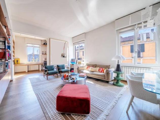 appartamento in vendita a Milano in zona Porta Ticinese
