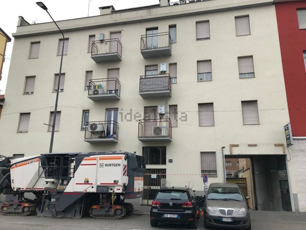 ufficio in vendita a Milano in zona Crescenzago