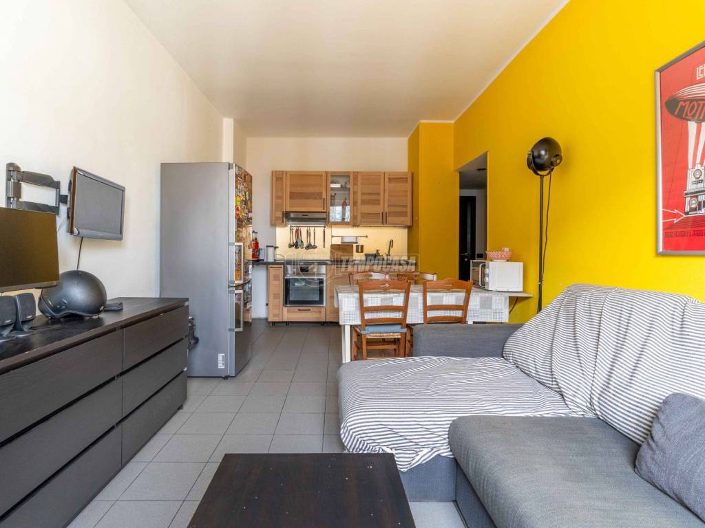 appartamento in vendita a Milano in zona Moncucco