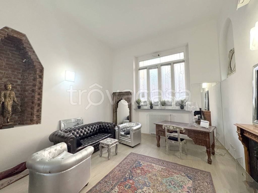 appartamento in vendita a Milano in zona XXII Marzo