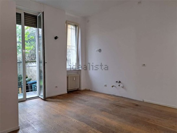 appartamento in vendita a Milano in zona Cinque Giornate