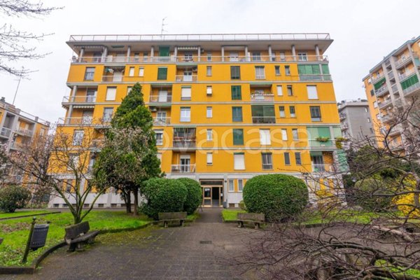 appartamento in vendita a Milano in zona Barona