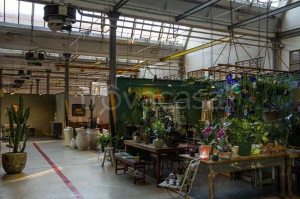 ufficio in vendita a Milano in zona Crescenzago