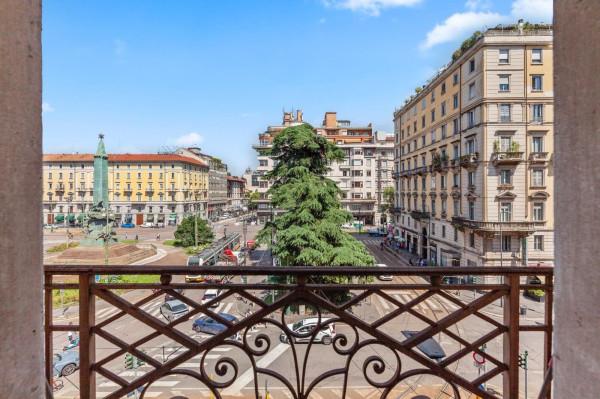 appartamento in vendita a Milano in zona Guastalla