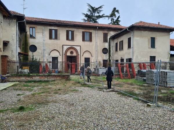 villa in vendita a Milano in zona Gratosoglio