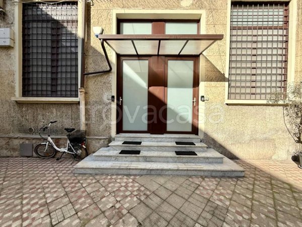 appartamento in vendita a Milano in zona Isola