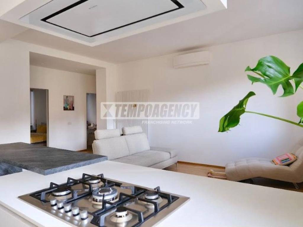 appartamento in vendita a Milano in zona Solari